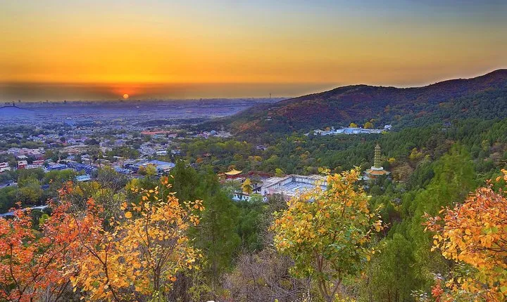 Fragrant Hill and Botanical Garden Self-Guide Day Trip With Private Driver