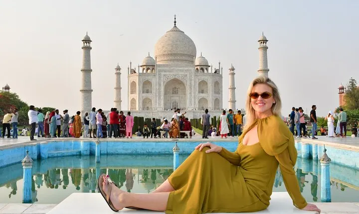 Skip the Line Taj Mahal Sunrise Tour from Delhi – Private Guide