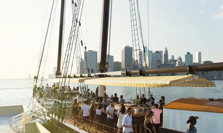 Statue of Liberty Sailing Experience and 3hr NYC Walking Tour