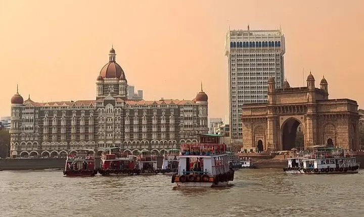 Private Combo Tours Sightseeing + Dharavi Slum + Dhobi Ghat & Dabbawalas