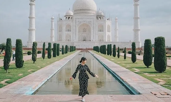 From Delhi: Private Taj Mahal Sunrise & Agra Fort Tour 