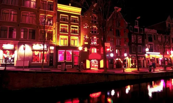 Red light district, English tour