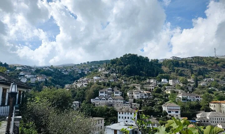 Tirana to Gjirokaster by Eden: Private day trip