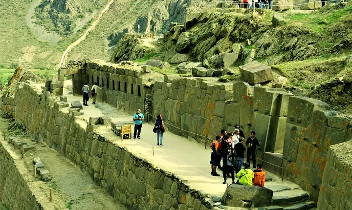 Sacred Valley and Machu Picchu 2 days