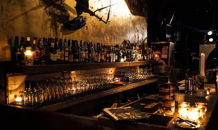 4-day Islay Platinum Whisky Tour - Whisky Included! With free pickup!