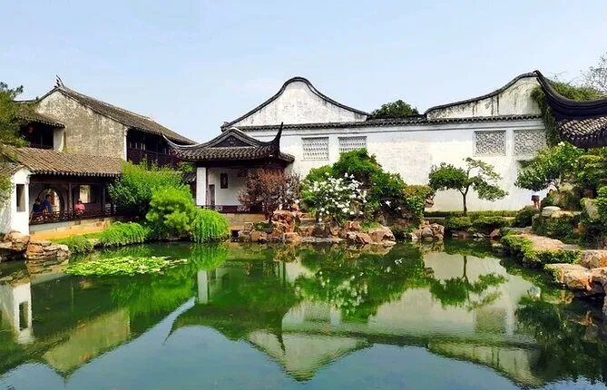Authentic Suzhou and Zhouzhuang or Tongli Private Tour from Shanghai