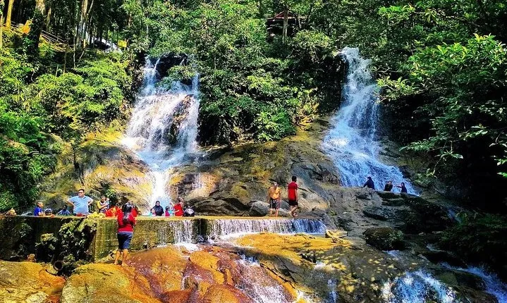 Templers Park Water Falls, Batu Caves And Firefly Tour