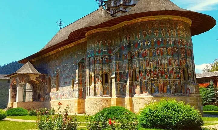 Painted Monasteries of Bucovina & Transylvania Citadels (4 days Private Tour)