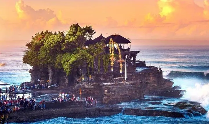 Full Day Private Experience Bedugul Jatiluwih and Tanah Lot