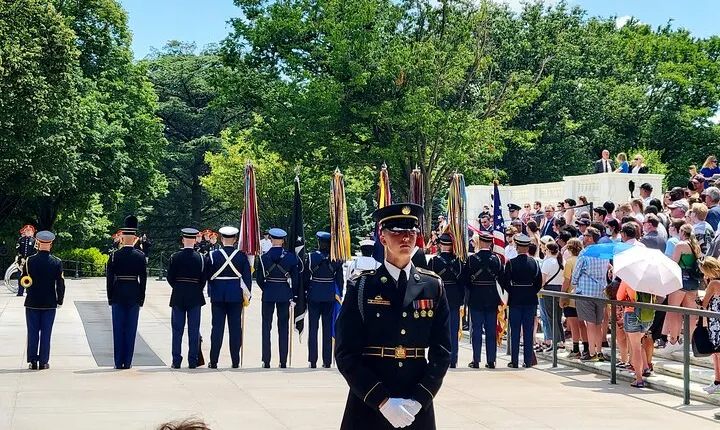 Private Washington DC Tour with Changing of the Guard Ceremony