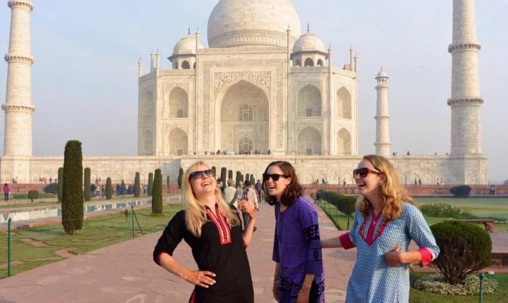 All inclusive - Luxury Private Sunrise Taj Mahal Agra day tour from Delhi