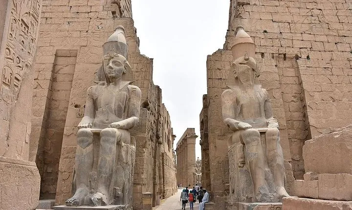Privet tour to Luxor west Bank , Valley of the Kings & Hatsheput Temple