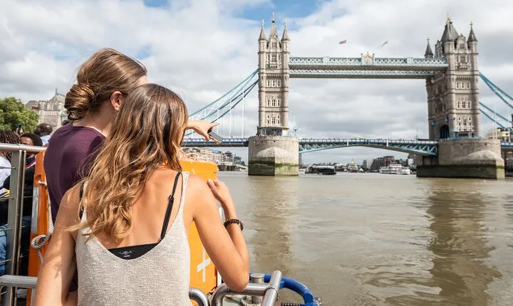 Thames River Cruise & Private Westminster 3-Hour Tour
