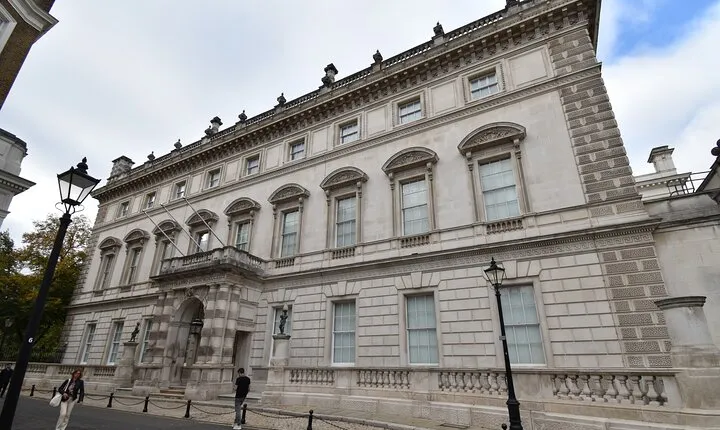 Private Downton Abbey Walking Tour of London