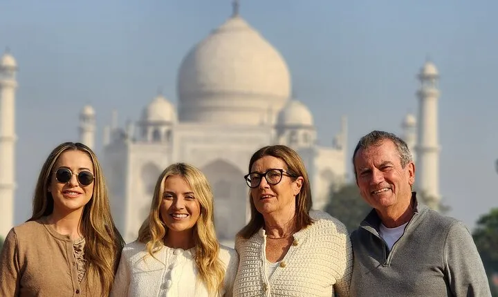 Taj mahal Private Tour with Entry Ticket and Guide