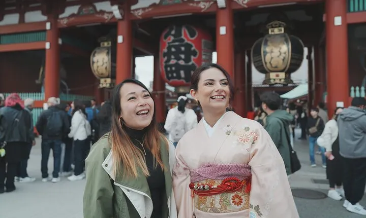 Customize Tokyo Must-sees &Local gems with Local Friend (Private)