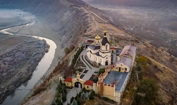 Best of Moldova: Cricova Winery & Old Orhei Tour including Curchi Monastery