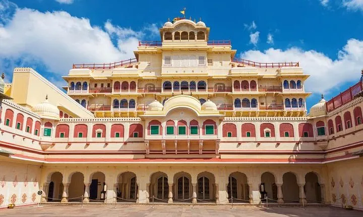 Holi Festival 7 Day Private Tour – Best of India Art & Culture