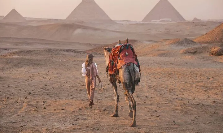 7 Day Pyramids & Nile Cruise By Air