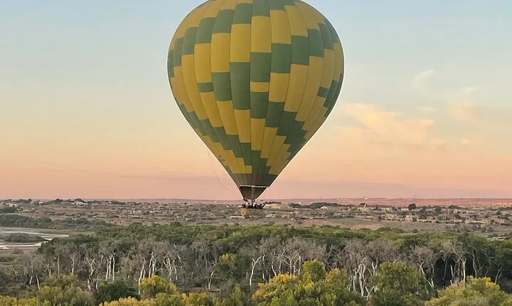 Albuquerque's Balloon Festival Aerogel Ballooning