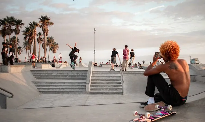 LA’s Iconic Gems private Tour: Half-Day Star-Studded Adventure