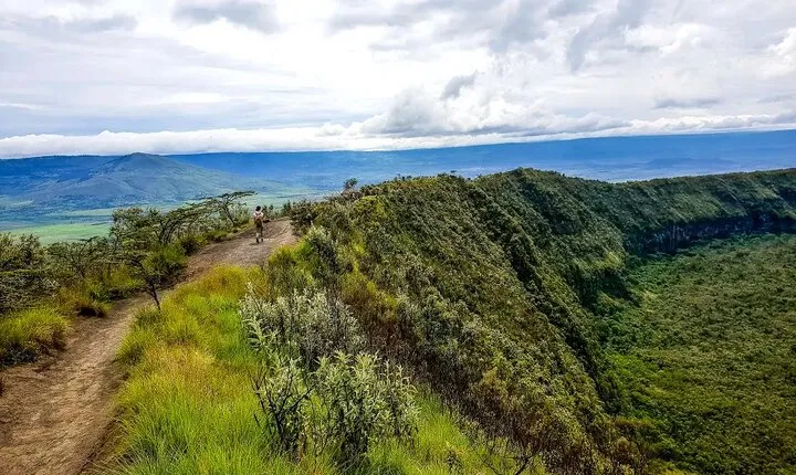 Day Trip to Mount Longonot National Park and Lake Naivasha