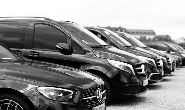 Transfer to or from London Luton Airport to Central London