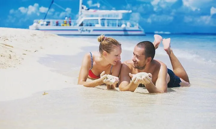 Exciting Catamaran to Isla Mujeres With Open Bar and Snorkel