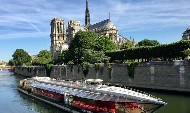 Paris with Saint Germain des pres,Galeries Lafayette,Lunch cruise & Moulin Rouge