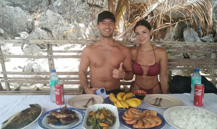 Coron Reef and Wrecks Private Experience with Lunch