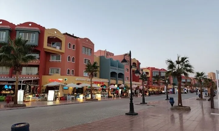 Private Guided City Tour With Handicrafts Shopping - Hurghada
