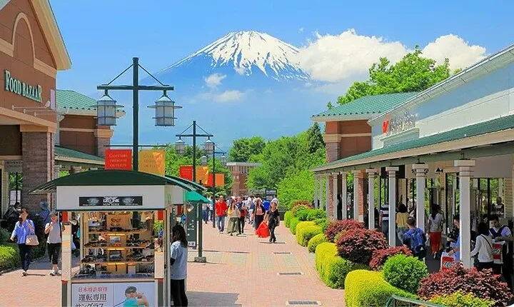 Mt. Fuji 5th Station Oshino Hakkai & Gotemba, Hot Spring Day Tour