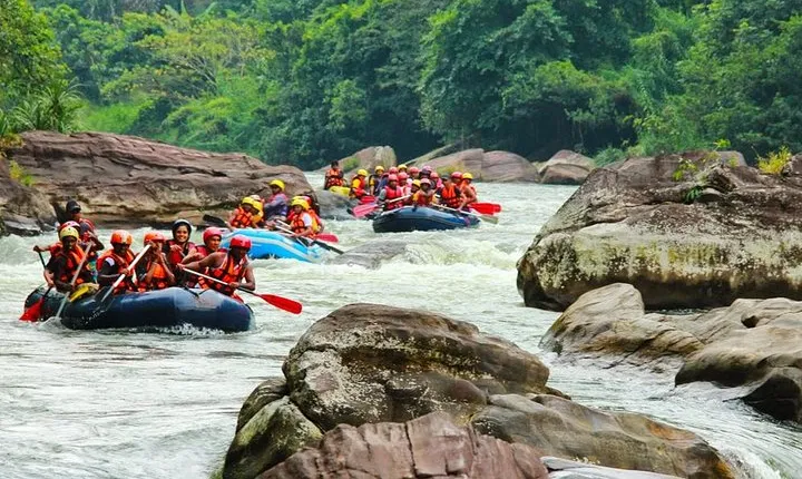 White Water Rafting in Kitulgala