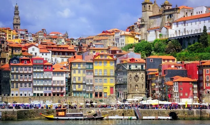 Oporto Shared Departure Transfer: From Hotels to Airport