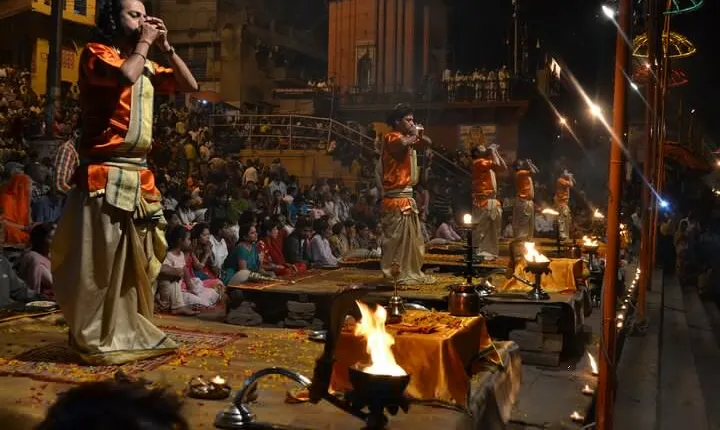 22-Day Delhi, Rajasthan, Agra, Gwalior, Orchha, Khajurao, & Varanasi Tour