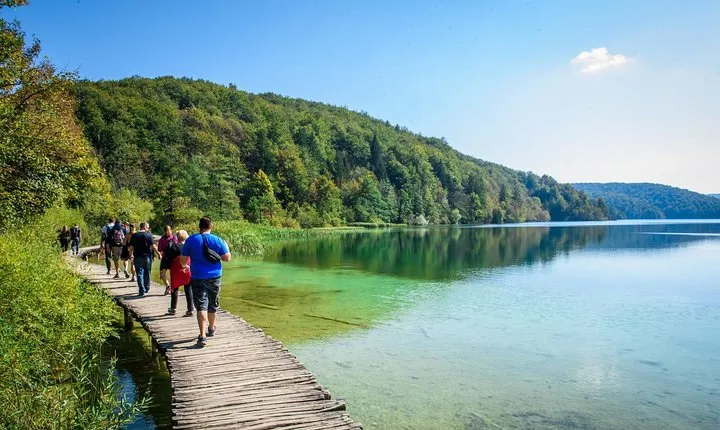 Plitvice Lakes guided Tour from Zagreb