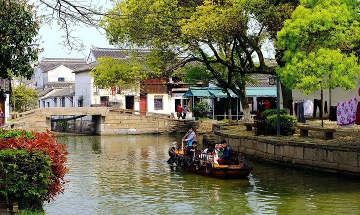 Shanghai to Suzhou and Tongli Water Town Self-Guide Tour Private Round Transfer