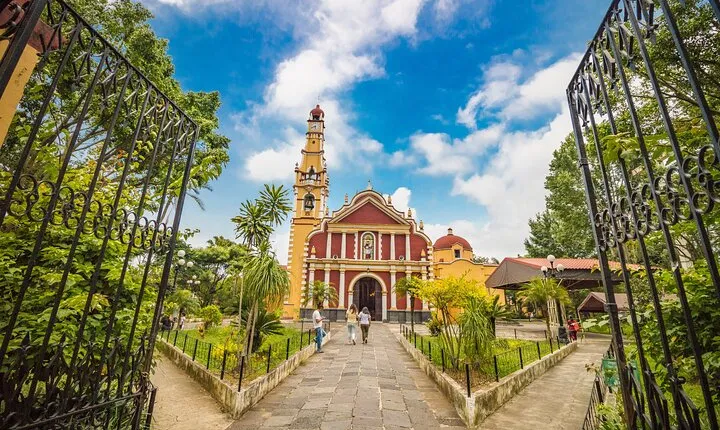 Xalapa with the Magic Towns of Coatepec and Xico