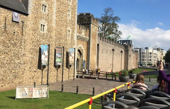 Cardiff Tootbus Discovery Hop-on Hop-off Sightseeing Bus Tour