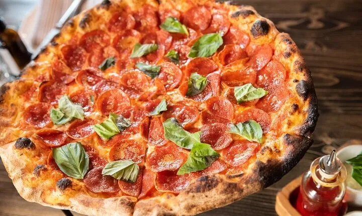 Classic Chicago Food Lovers Tour in River North