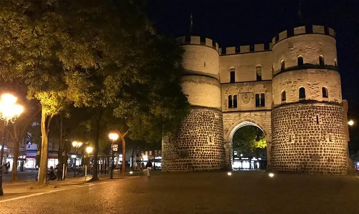 Cologne Haunted Walk - The Last Witch Exploration Game