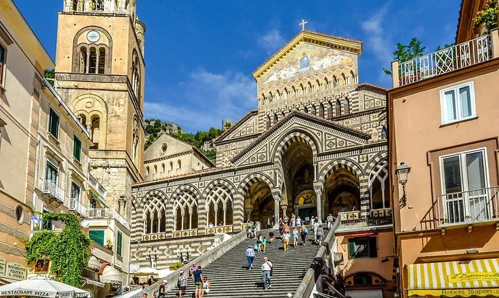 Explore Ravello, Amalfi and Pompeii from Salerno