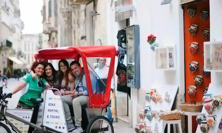 Lecce Shopping Tour by Rickshaw