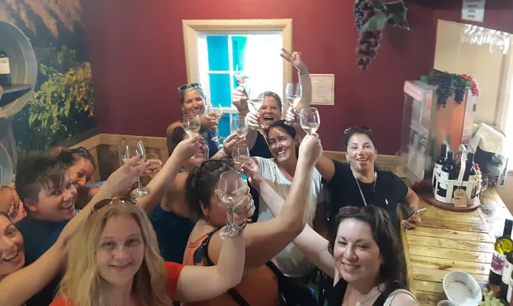 Rum Reggae and Rhythms Tour: Dancing and Cocktails