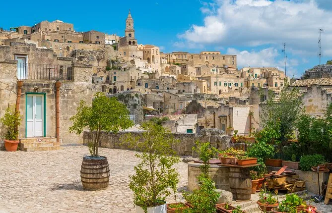 Matera Walking Tour with Interactive Video Guide