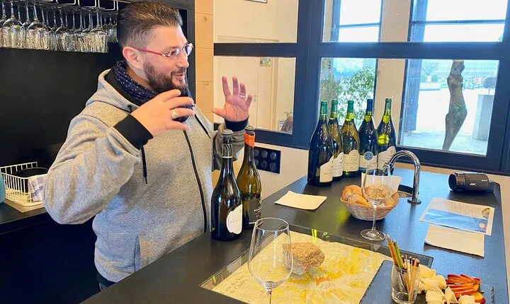 Private Exquisite Red & White Burgundy Wines Trip from Paris