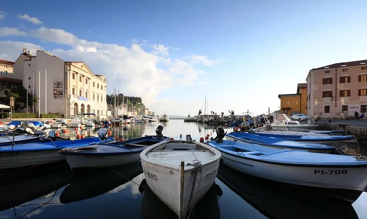 Panoramic Piran and Salt Pans: E-Bike Boutique Tour