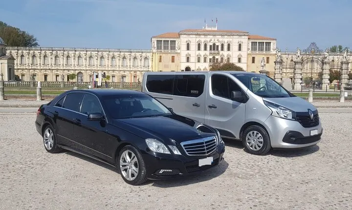 Athens International Airport (ATH) to Athens hotel -Round-Trip Private Transfer