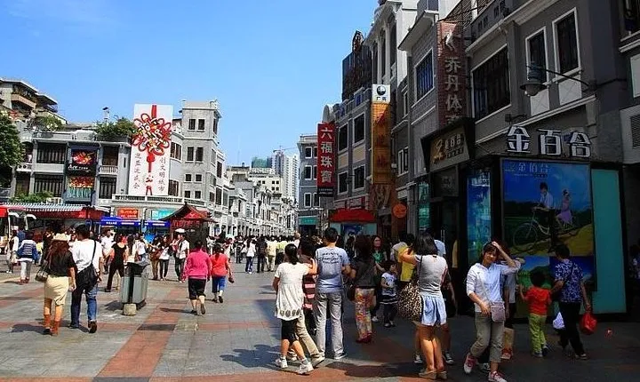 Private Flexible Guangzhou Local Market Tour with Guide