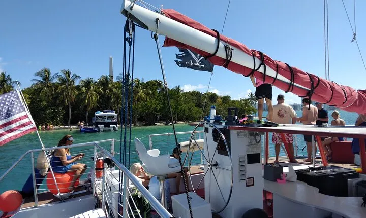 Miami Private 4 Hour Tour aboard Great White 50FT Power Catamaran